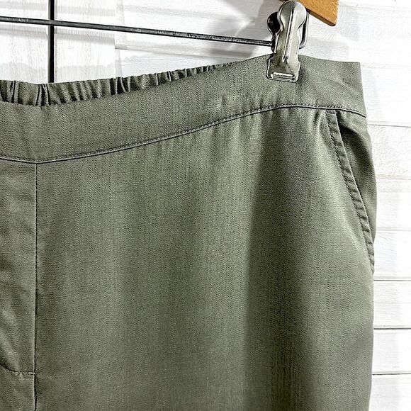 Chico’s Pants Size 2 (12) Green Crop Lightweight Flowy Lyocell * - Picture 5 of 13